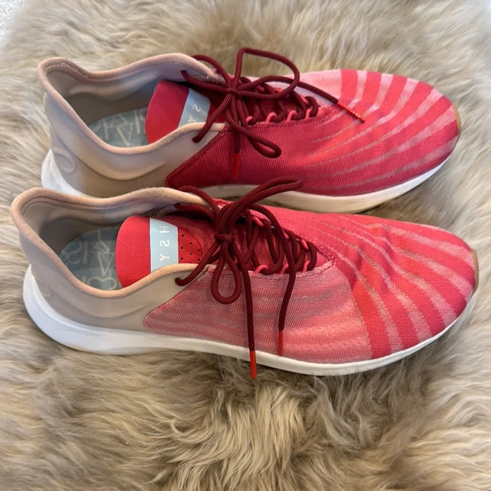 SAYSH Women's Athletic Running Shoes - Pink/Red